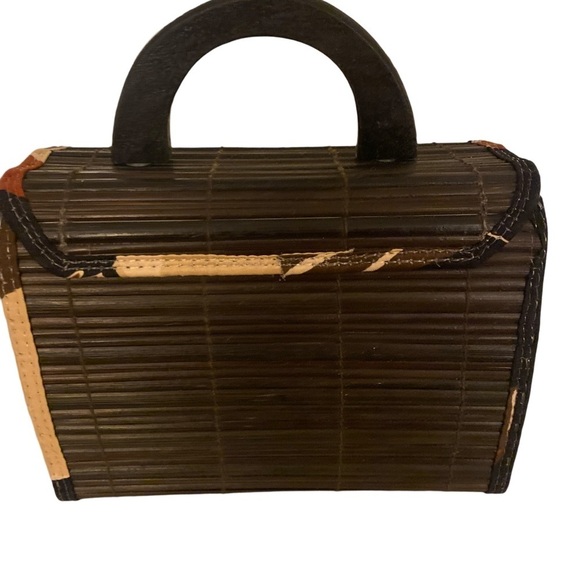 Rattan Bag - 6x8 x4 brown rattan , floral fabric accent, drop -2 NWOT - Picture 5 of 6